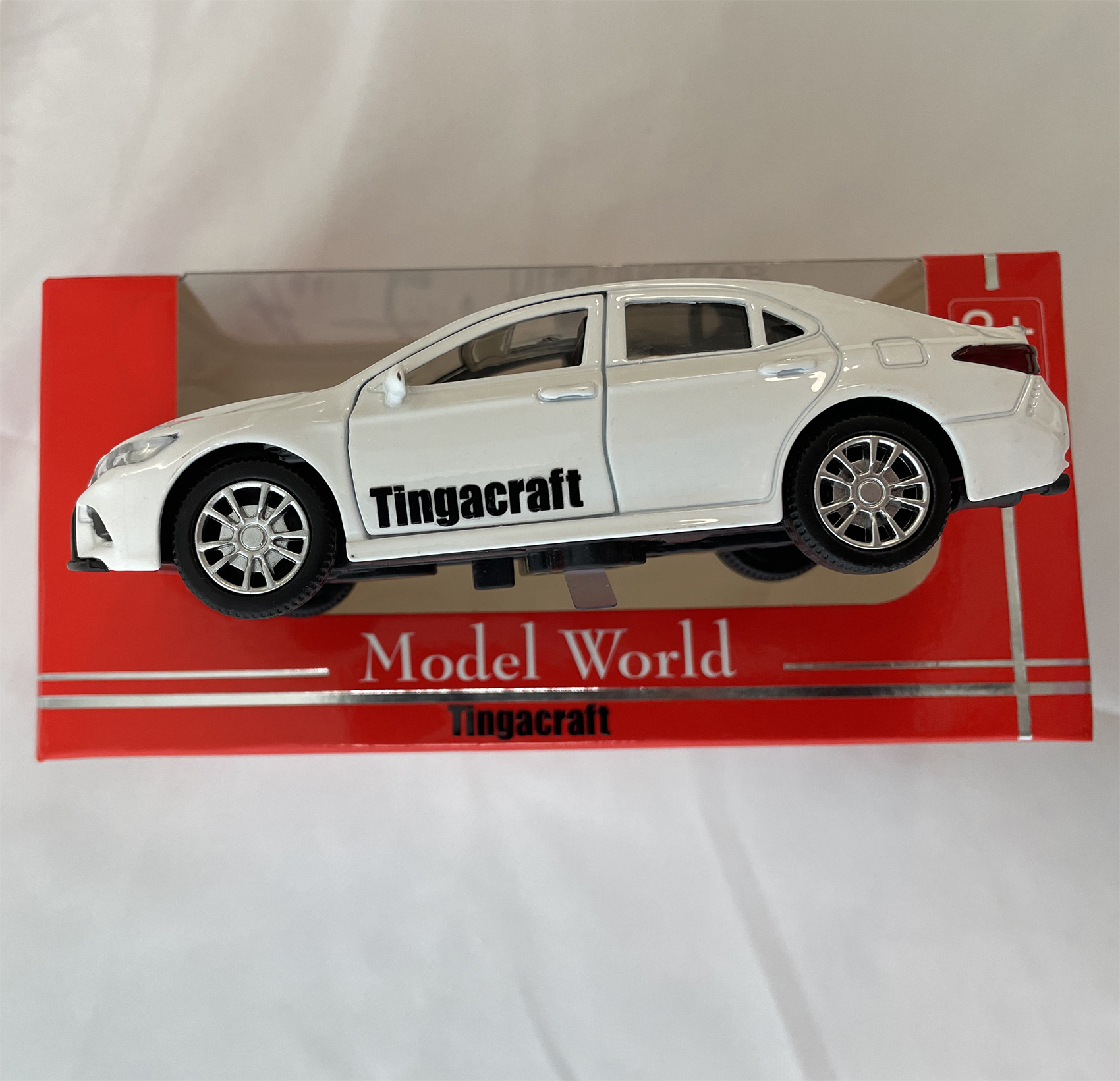 Tingacraft White 1:48 Scale Model Vehicle Model Kit Car Toy - Image 2