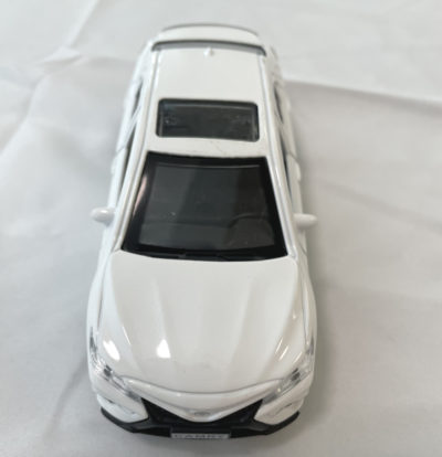 Tingacraft White 1:48 Scale Model Vehicle Model Kit Car Toy
