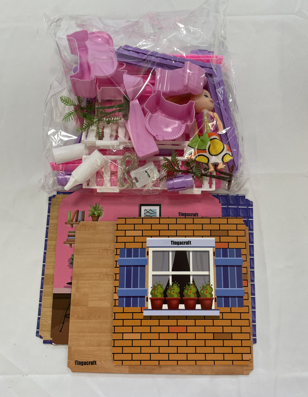 Tingacraft 1:12 Scale Dolls and Doll Accessories Doll's Room Bed House (s152) - Image 4